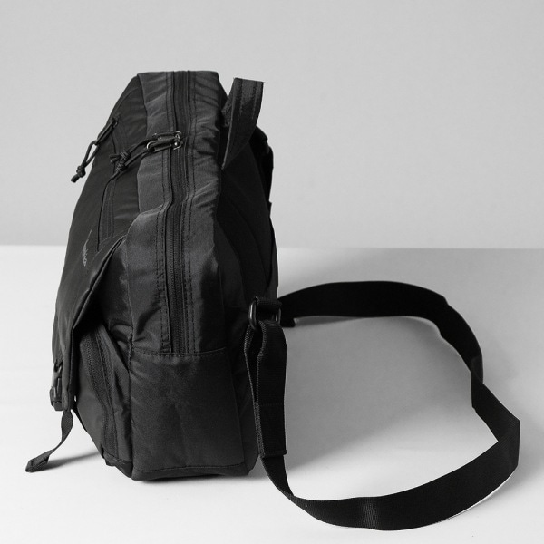 コロンビア Columbia ショルダーバッグ HacketPath フラップショルダー