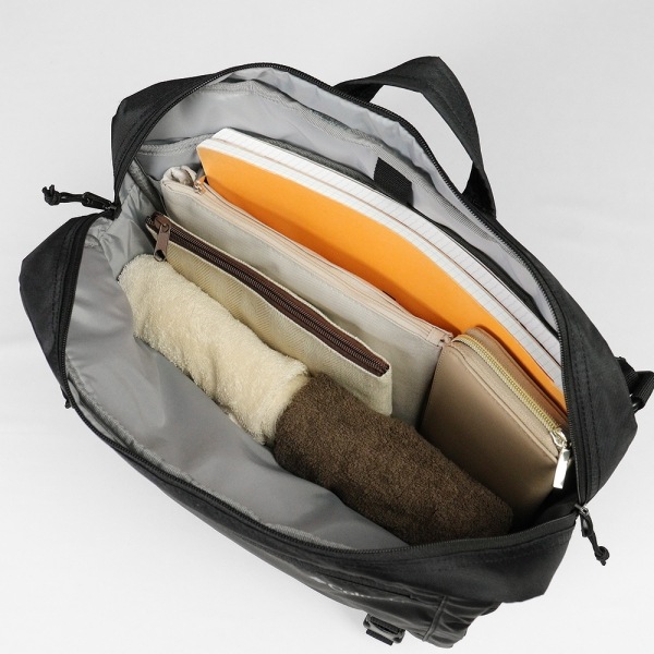 コロンビア Columbia ショルダーバッグ HacketPath フラップショルダー