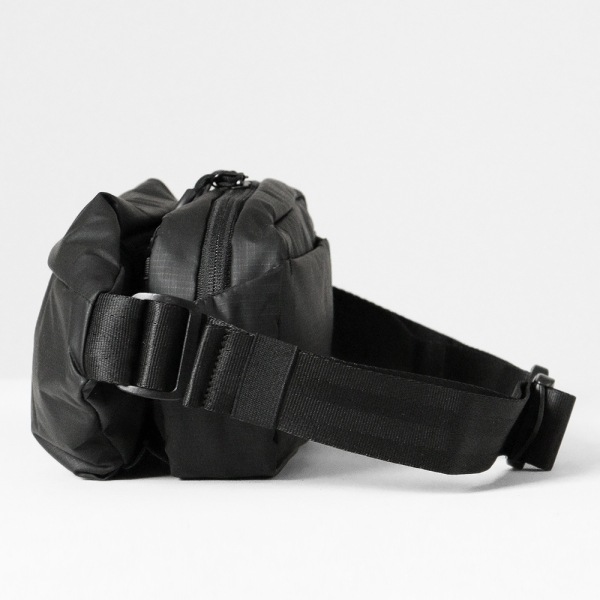 マイケルリンネル Michael Linnell ボディバッグ A.R.M.S アーミーコーティング ショルダーバッグ ウエストバッグ メンズ レディース 2L 撥水 軽量 ブラック MLAC-28 | ブランド [正規取扱店]