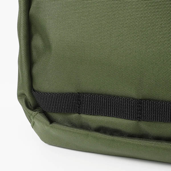 コロンビア Columbia ショルダーバッグ Big Muddy Road オムニシールド 縦型 ショルダー メンズ レディース 撥水 軽量 斜めがけ バッグ ロゴ 各色 PU8816 | ブランド [正規取扱店]