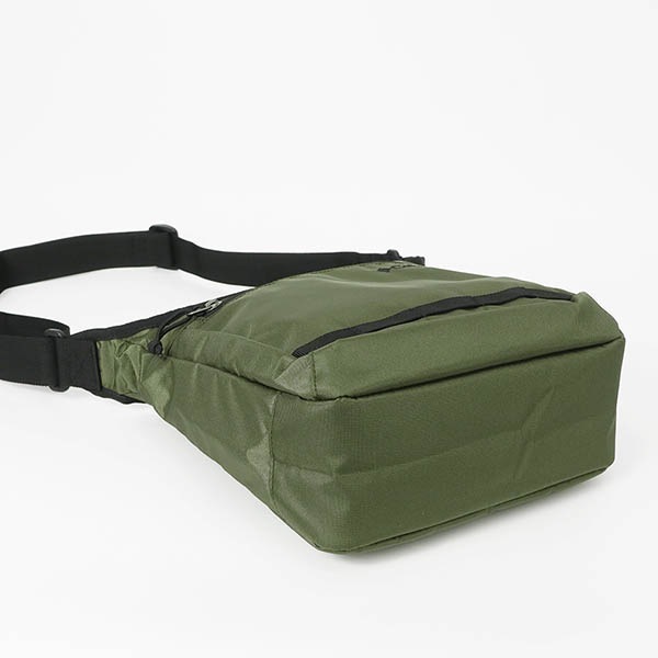 コロンビア Columbia ショルダーバッグ Big Muddy Road オムニシールド 縦型 ショルダー メンズ レディース 撥水 軽量 斜めがけ バッグ ロゴ 各色 PU8816 | ブランド [正規取扱店]