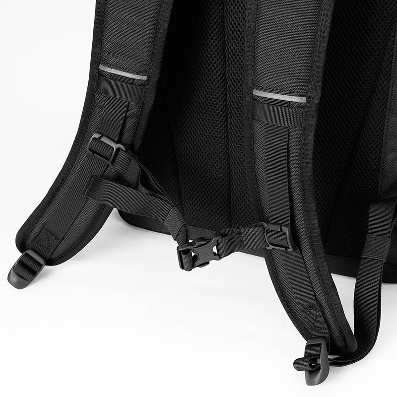 チャムス CHUMS バックパック リサイクル ボックス デイパック Recycle Box Day Pack リュック スクエア 35L メンズ レディース 通勤 通学 ボックス型 軽量 ロゴ 2026年秋冬 新作 CH60-4212 | ブランド [正規取扱店]