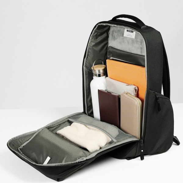 インケース Incase バックパック A.R.C. Daypack エーアルーシー
