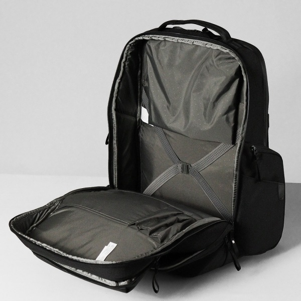 インケース Incase バックパック A.R.C. Commuter Pack エーアルーシー