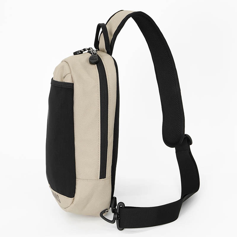 チャムス CHUMS ボディバッグ リサイクル スリングバッグ Recycle Sling Body Bag メンズ レディース 5L 斜め掛け ワンショルダー 縦型 アウトドア 軽量 ロゴ 2026年秋冬 新作 CH60-4185 | ブランド [正規取扱店]
