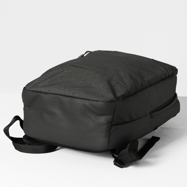 インケース Incase バックパック City Dot Backpack シティドット デイパック リュックサック 11L ブラック INCO100421-BLK / 37191017 | ブランド [正規取扱店]