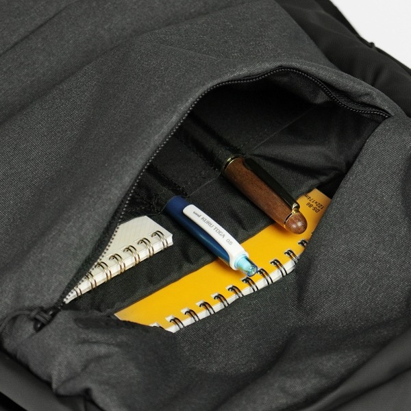 インケース Incase バックパック City Dot Backpack シティドット デイパック リュックサック 11L ブラック INCO100421-BLK / 37191017 | ブランド [正規取扱店]