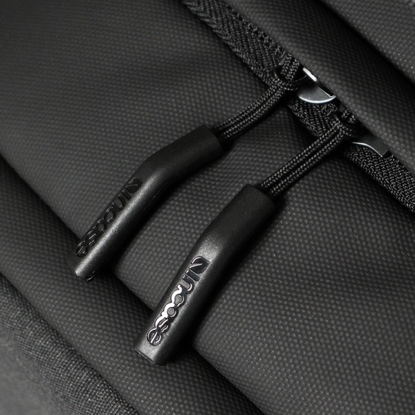 インケース Incase バックパック City Compact Backpack シティコンパクト デイパック リュックサック メンズ 19L ブラック CL55452 / 37171078 | ブランド [正規取扱店]