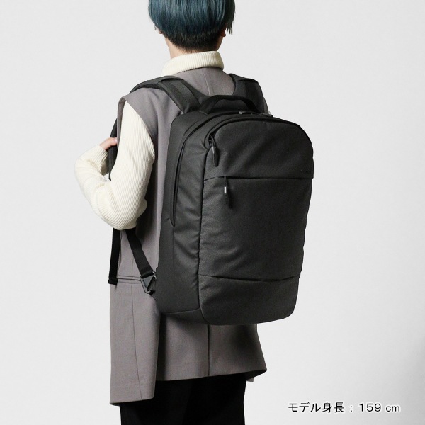 インケース Incase バックパック City Compact Backpack シティコンパクト デイパック リュックサック メンズ 19L ブラック CL55452 / 37171078 | ブランド [正規取扱店]