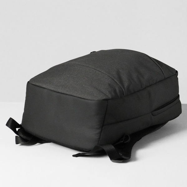 インケース Incase バックパック City Compact Backpack シティコンパクト デイパック リュックサック メンズ 19L ブラック CL55452 / 37171078 | ブランド [正規取扱店]