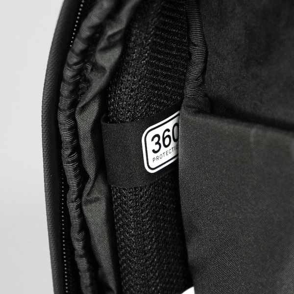 インケース Incase バックパック City Backpack シティ デイパック リュックサック メンズ 24L ブラック CL55450 / 37171075 | ブランド [正規取扱店]