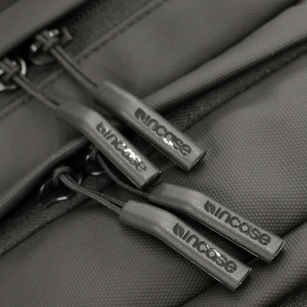 インケース Incase バックパック City Backpack シティ デイパック リュックサック メンズ 24L ブラック CL55450 / 37171075 | ブランド [正規取扱店]