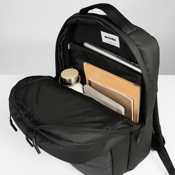 インケース Incase バックパック City Backpack シティ デイパック リュックサック メンズ 24L ブラック CL55450 / 37171075 | ブランド [正規取扱店]