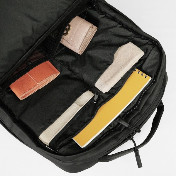 インケース Incase バックパック City Backpack シティ デイパック リュックサック メンズ 24L ブラック CL55450 / 37171075 | ブランド [正規取扱店]