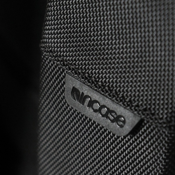 インケース Incase バックパック City Compact Backpack With 1680D コンパクト デイパック リュックサック メンズ 19L ブラック INBP100623-BLK / 137233053003 | ブランド [正規取扱店]