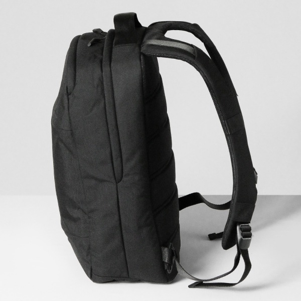 インケース Incase バックパック City Compact Backpack With CORDURA Nylon シティコンパクト コーデュラナイロン デイパック リュックサック メンズ 19L ブラック INBP100652-BLK / 137211053001 | ブランド [正規取扱店]