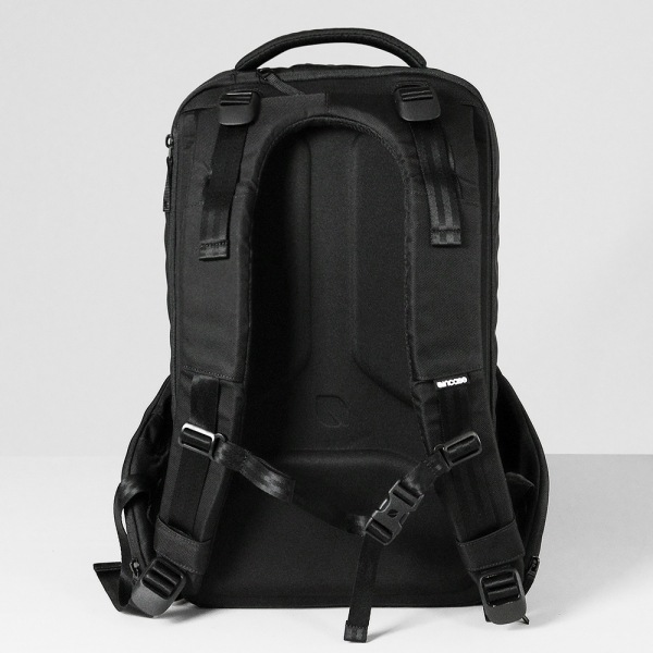 Incase ICON Backpack アイコンバックパック ブラック インケース Incase バックパック ICON Backpack アイコン デイパック