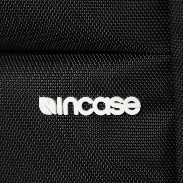 インケース Incase バックパック ICON Slim Backpack アイコンスリム デイパック リュックサック メンズ 28L ブラック CL55535 / 37171072 | ブランド [正規取扱店]