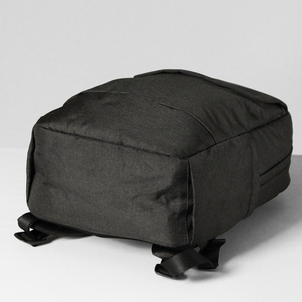 インケース Incase バックパック Crosstown Compact Backpack クロスタウン コンパクト デイパック リュックサック メンズ 22L ブラック INCO400801-BLK / 137243053005 | ブランド [正規取扱店]