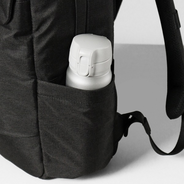 インケース Incase バックパック Crosstown Compact Backpack クロスタウン コンパクト デイパック リュックサック メンズ 22L ブラック INCO400801-BLK / 137243053005 | ブランド [正規取扱店]