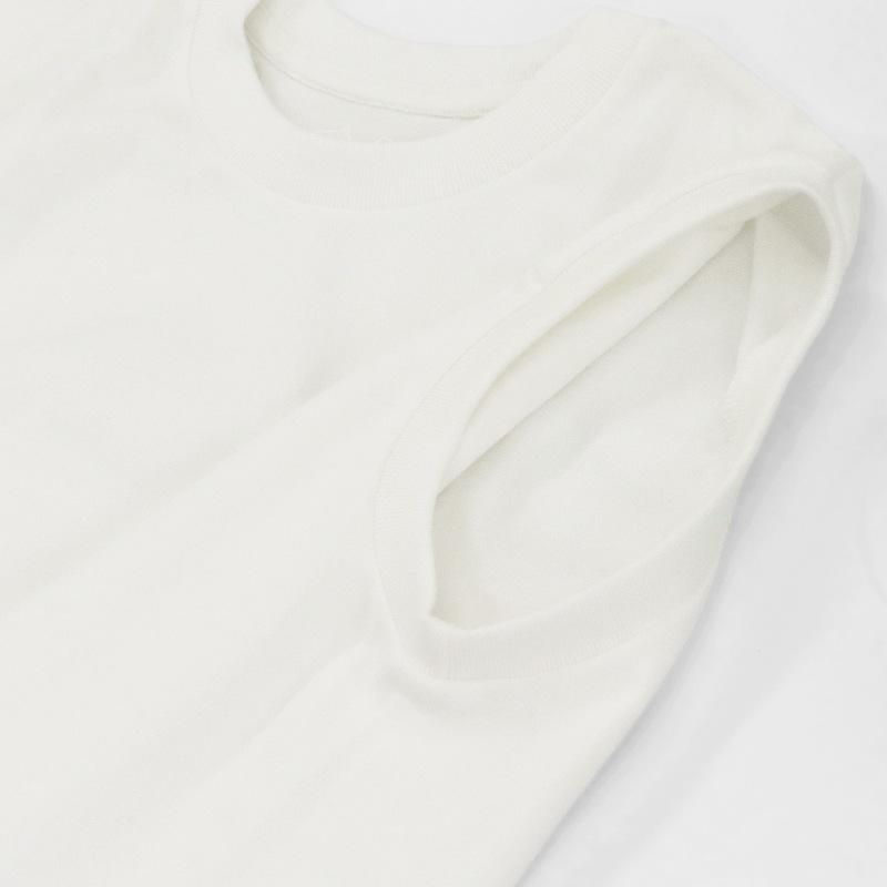 ヘインズ Hanes スリーブレスTシャツ T-SHIRTS SHIRO クルーネック ノースリーブ タンクトップ 丸胴仕様 メンズ レディース トップス  2026SS 無地 S/M/L ホワイト HM3-D201 010 | ブランド [正規取扱店]