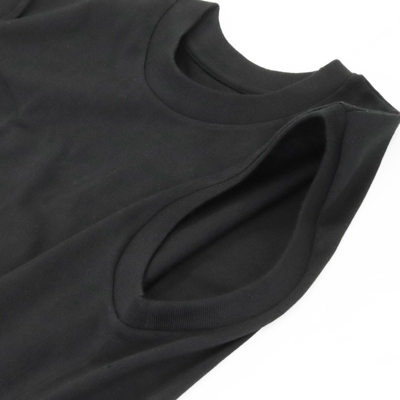 ヘインズ Hanes スリーブレスTシャツ T-SHIRTS KURO クルーネック ノースリーブ タンクトップ 丸胴仕様 メンズ レディース トップス  2026SS 無地 S/M/L ブラック HM3-D202 090 | ブランド [正規取扱店]