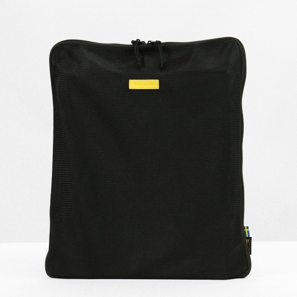 イノベーター innovator ガーメントバッグ Compact Garment Bag
