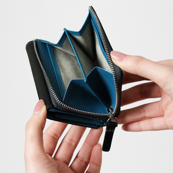 イズイット IS/IT 三つ折り財布 ノボ Novo II ラウンドファスナー コンパクトウォレット レザー 各色 972623 | ブランド [正規取扱店]