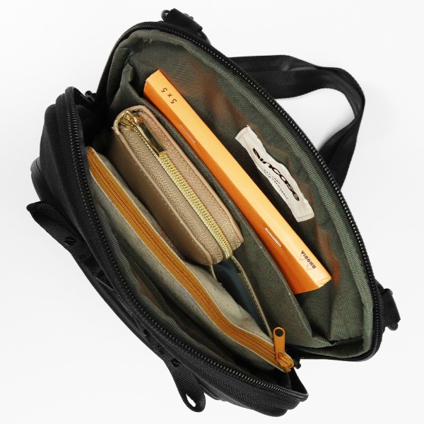 インケース Incase ショルダーバッグ A.R.C.Crossbody Bag エーアール