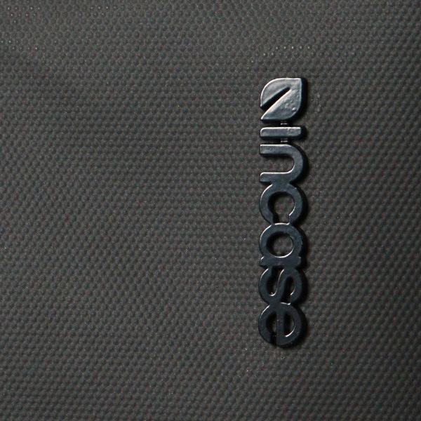 インケース Incase ショルダーバッグ A.R.C. Tech Tote エーアールシーテックトートバッグ コンパクト メンズ 撥水 10L ブラック INCO100685-BLK / 137213053007 | ブランド [正規取扱店]