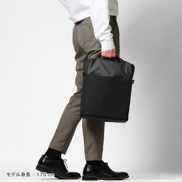 ショルダーバッグ バッグ INCO100685-BLK Incase A R C Tech Tote - Black メンズ インケース [正規販売店] ショルダーバッグ INCO100685