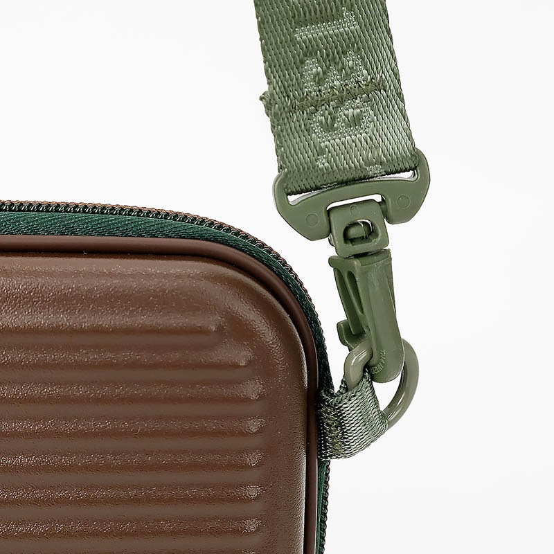 イノベーター innovator パスポートケース Travel Accessory トラベルアクセサリー 2way ポーチ ミニ ショルダーバッグ 小物入れ 小型 斜めがけ RFID スキミング防止 旅行 出張 軽量 PASS-25 | ブランド [正規取扱店]