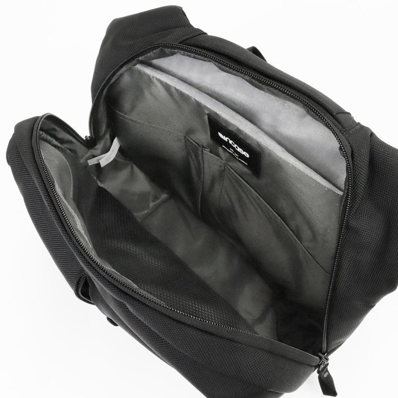 インケース Incase スリングバッグ Tracks Sling トラックス スリング