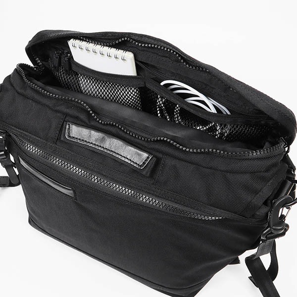 アッソブ AS2OV ショルダーバッグ EXCLUSIVE BALLISTIC NYLON