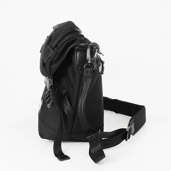 アッソブ AS2OV ショルダーバッグ EXCLUSIVE BALLISTIC NYLON