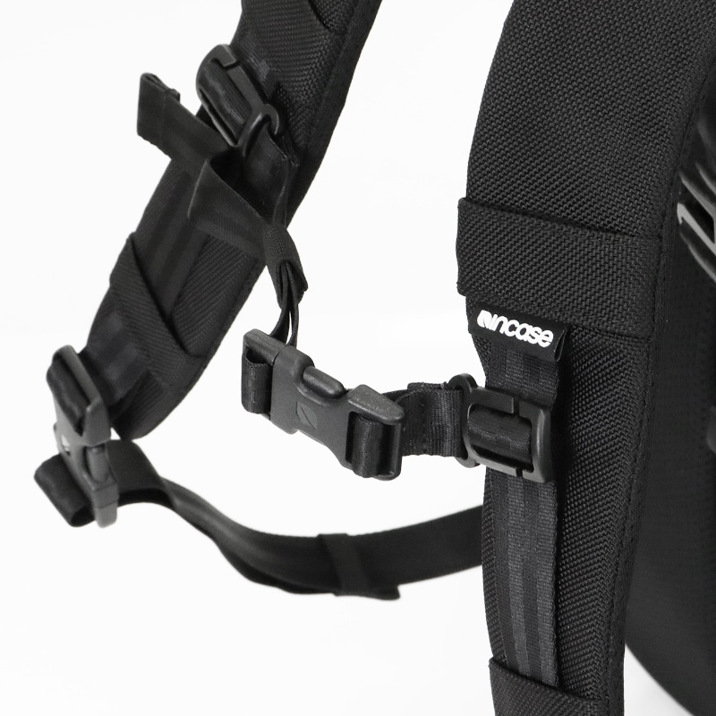 インケース Incase ビジネスバッグ Tracks Two-Way Brief トラックス 2Way バックパック ブリーフケース リュック キャリーオン対応 メンズ レディース 18L ブラック INCO250012-BLK / 137253053002 | ブランド [正規取扱店]