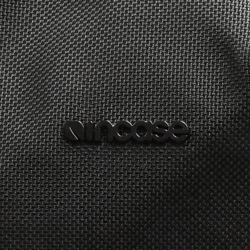 インケース Incase ビジネスバッグ Tracks Two-Way Brief トラックス 2Way バックパック ブリーフケース リュック キャリーオン対応 メンズ レディース 18L ブラック INCO250012-BLK / 137253053002 | ブランド [正規取扱店]