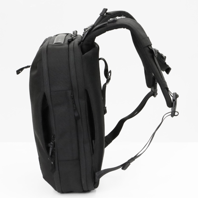 インケース Incase ビジネスバッグ Tracks Two-Way Brief トラックス 2Way バックパック ブリーフケース リュック キャリーオン対応 メンズ レディース 18L ブラック INCO250012-BLK / 137253053002 | ブランド [正規取扱店]