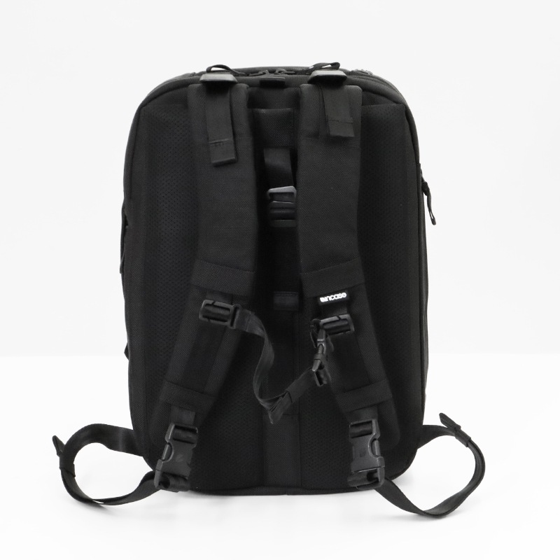 インケース Incase ビジネスバッグ Tracks Two-Way Brief トラックス 2Way バックパック ブリーフケース リュック キャリーオン対応 メンズ レディース 18L ブラック INCO250012-BLK / 137253053002 | ブランド [正規取扱店]