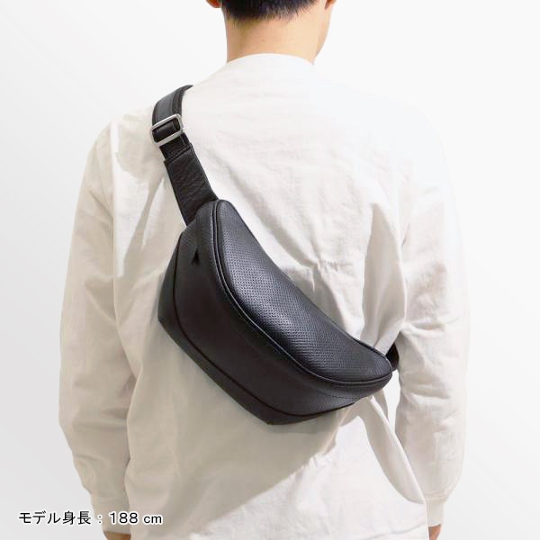 【美品】PELLE MORBIDA ペッレモルビダ/ボディーバッグ PELLE MORBIDA（ペッレ モルビダ） ケアセット＋選べるノベルティ