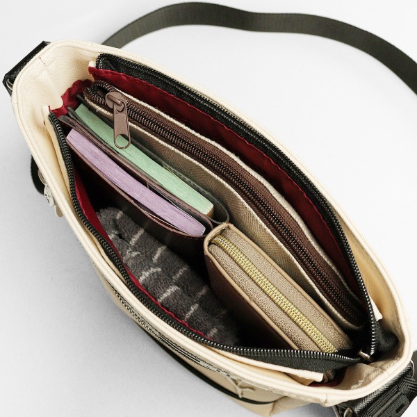 プーマ PUMA ショルダーバッグ メンズ レディース 斜めがけ バッグ 縦