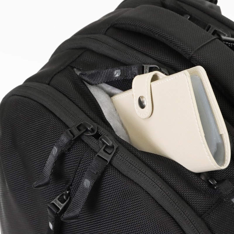 インケース Incase バックパック Tracks Backpack トラックス デイパック リュック キャリーオン対応 メンズ レディース 25L ブラック INBP100752-BLK / 137242053003 | ブランド [正規取扱店]