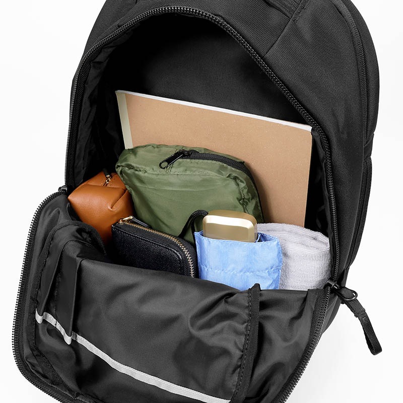 インケース Incase バックパック Grid Backpack グリッド デイパック リュック キャリーオン対応 メンズ レディース 23L ビジネス 軽量 撥水 ブラック INCO500101-BLK / 137265053001 | ブランド [正規取扱店]
