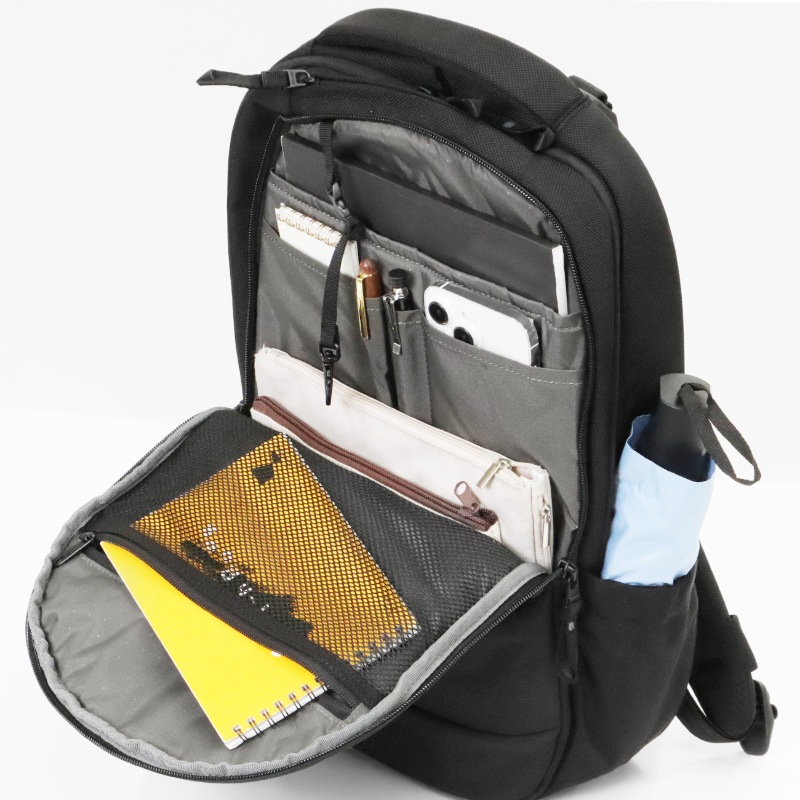 インケース Incase バックパック Tracks Backpack トラックス デイパック リュック キャリーオン対応 メンズ レディース 18L ブラック INBP100751-BLK / 137242053002 | ブランド [正規取扱店]