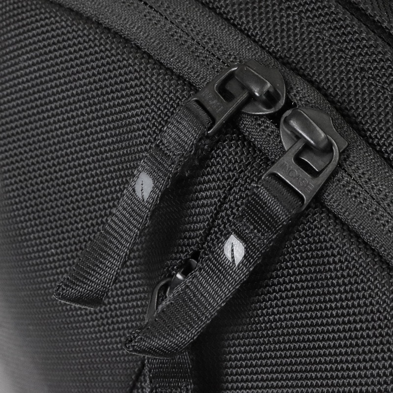 インケース Incase バックパック Tracks Backpack トラックス デイパック リュック キャリーオン対応 メンズ レディース 18L ブラック INBP100751-BLK / 137242053002 | ブランド [正規取扱店]