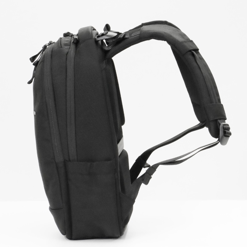 インケース Incase バックパック Tracks Backpack トラックス デイパック リュック キャリーオン対応 メンズ レディース 18L ブラック INBP100751-BLK / 137242053002 | ブランド [正規取扱店]