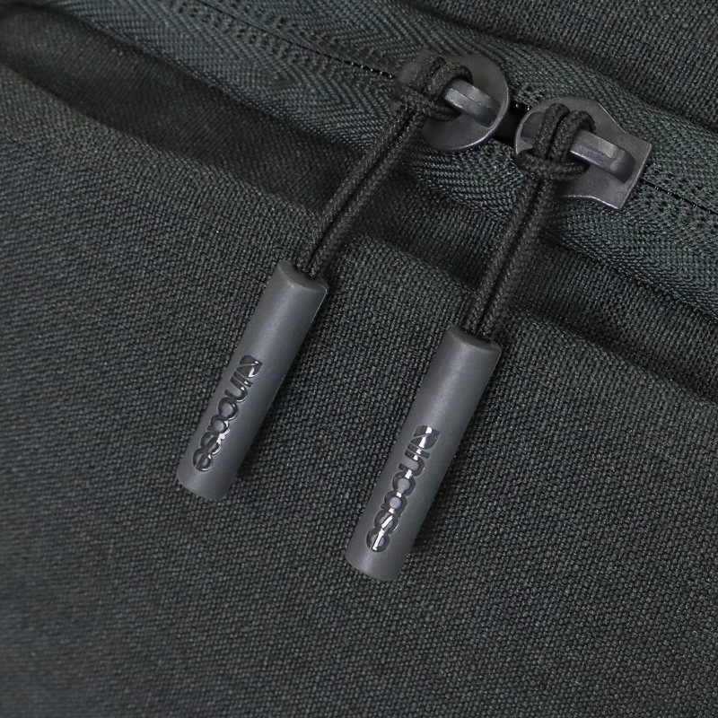 インケース Incase バックパック Facet Backpack ファセット デイパック リュック キャリーオン対応 メンズ レディース 20L ブラック INBP100739-BLK / 137231053054 | ブランド [正規取扱店]