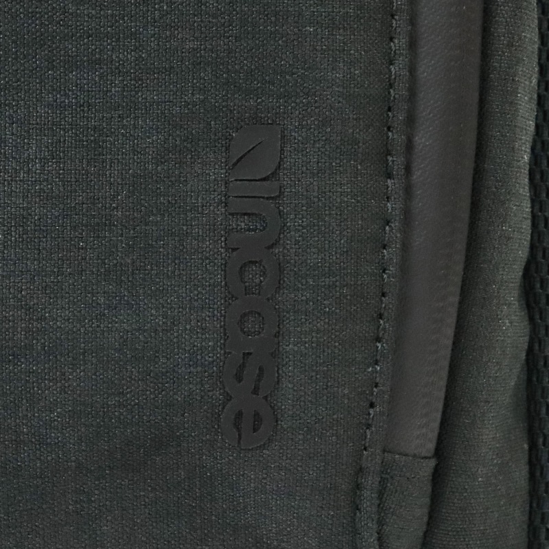インケース Incase バックパック Facet Backpack ファセット デイパック リュック キャリーオン対応 メンズ レディース 20L ブラック INBP100739-BLK / 137231053054 | ブランド [正規取扱店]