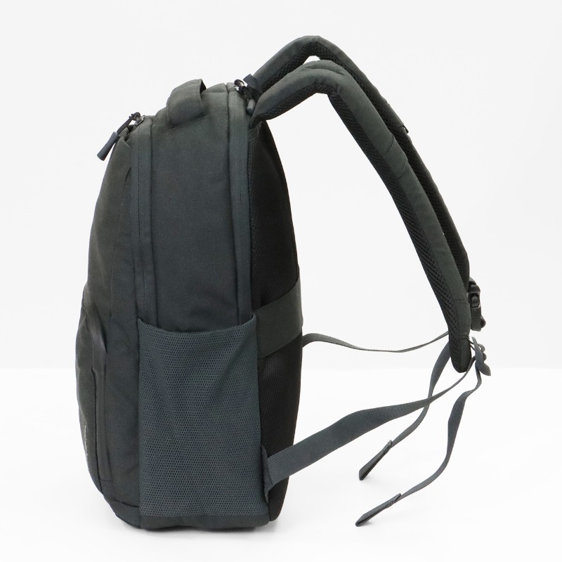 インケース Incase バックパック Facet Backpack ファセット デイパック リュック キャリーオン対応 メンズ レディース 20L ブラック INBP100739-BLK / 137231053054 | ブランド [正規取扱店]