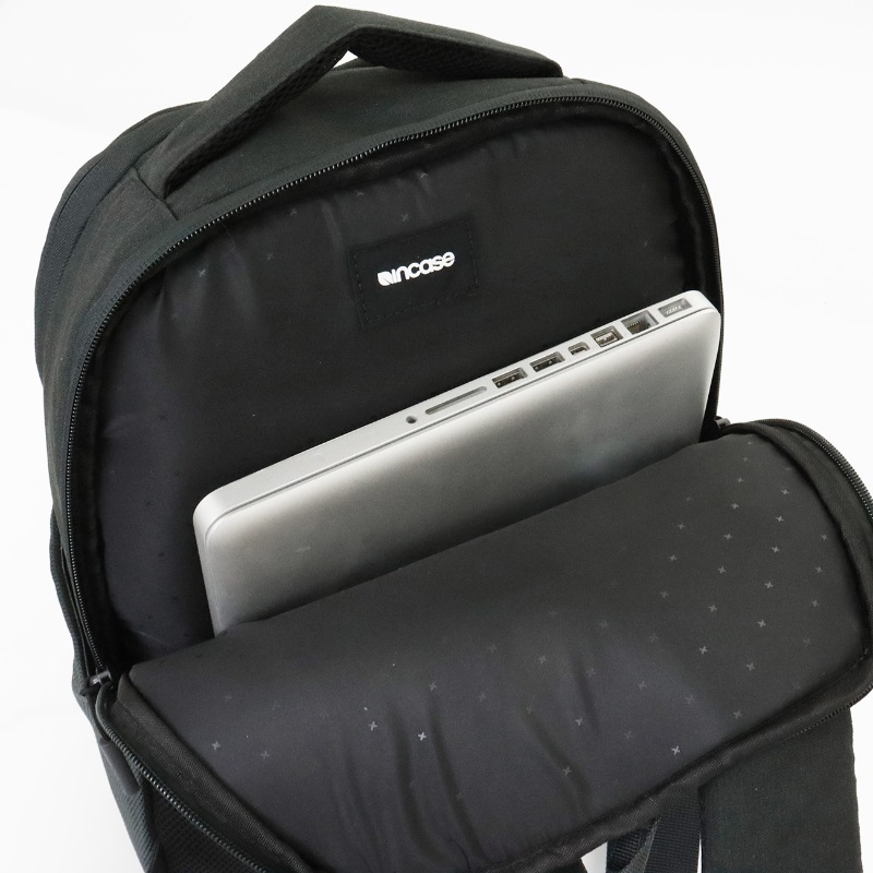 インケース Incase バックパック Facet Backpack ファセット デイパック リュック キャリーオン対応 メンズ レディース 20L ブラック INBP100739-BLK / 137231053054 | ブランド [正規取扱店]